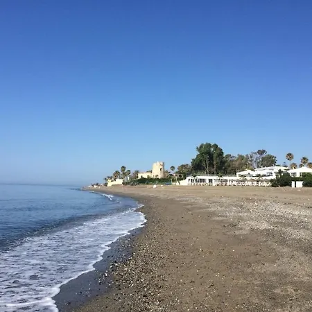 Adosada A Dos Pasos De La Playa En *